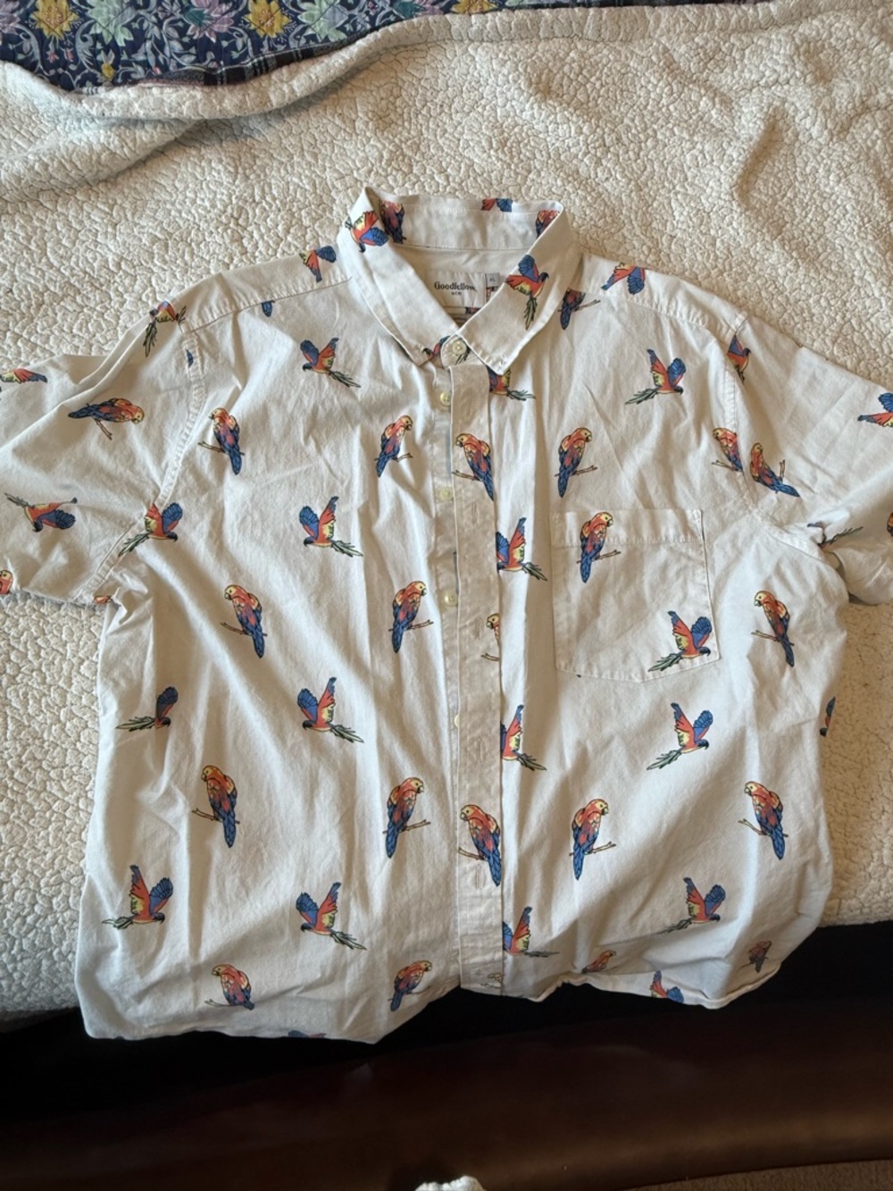 Goodfellow & Co White Parrot Print Short-Sleeve Button-Up Shirt